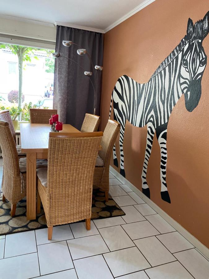Grosszuegige Monteurwohnung Essen Luaran gambar