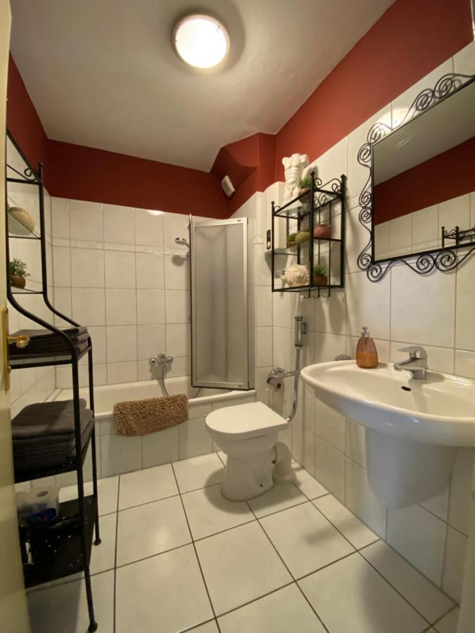 Grosszuegige Monteurwohnung Essen Luaran gambar